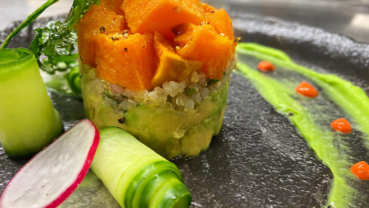 Vegan Avocado, Sweet Potatoes & Quinoa Salad&nbsp;